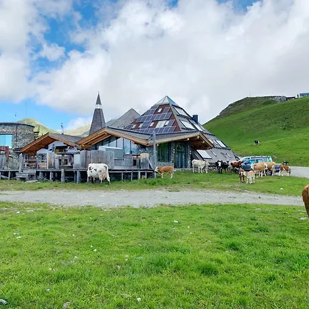 Schneekarhuette 酒店 *