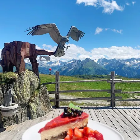 Schneekarhuette Mayrhofen