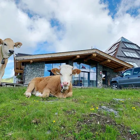 Schneekarhuette Szálloda *