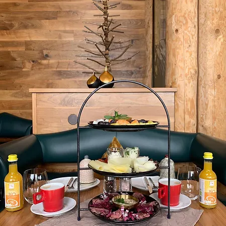 Schneekarhuette Szálloda Mayrhofen