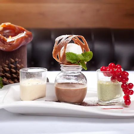 Schneekarhuette * Mayrhofen