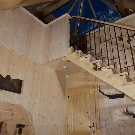 Schneekarhuette * Mayrhofen