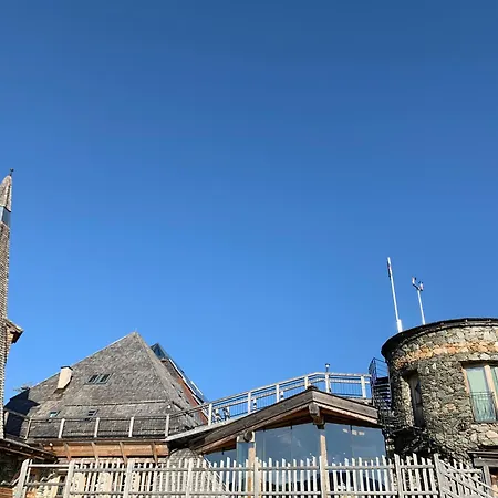 Schneekarhuette * מאיירהופן